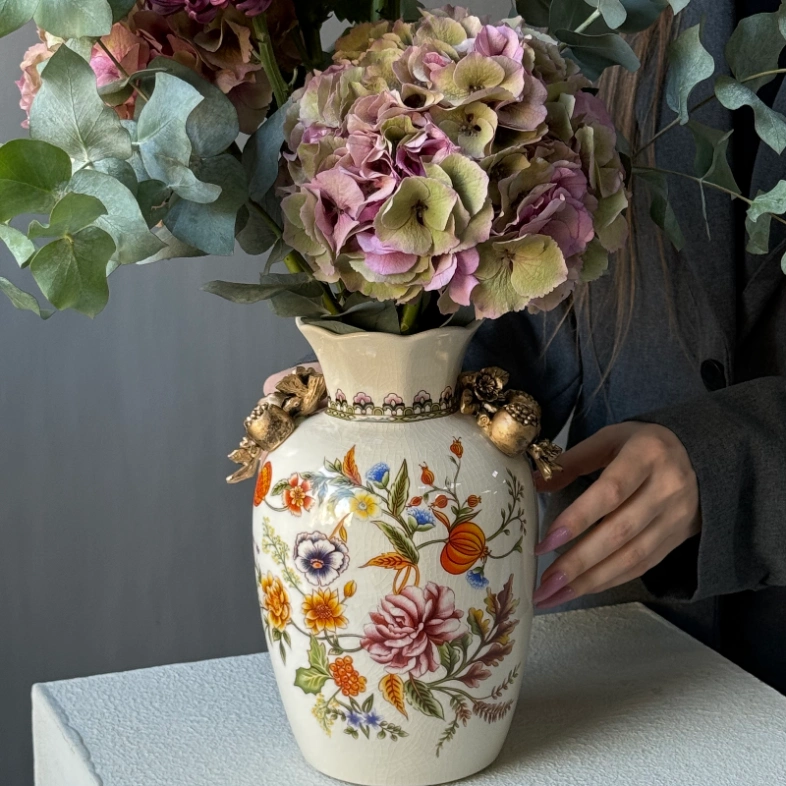 Керамическая винтажная ваза с росписью