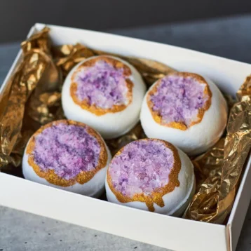 Бокс с бомбочками Жеода с солью 4 шт