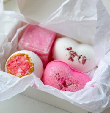 Ароматные бомбочки для ванны Love is