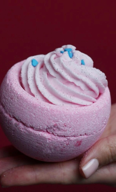 WOW Бомбочка-гигант с уткой внутри