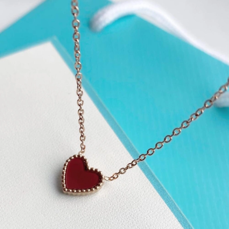 Кулон на цепочке «Love You»