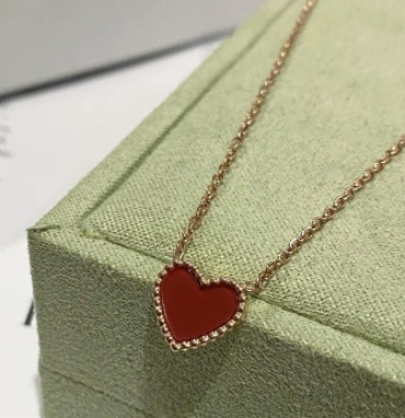 Кулон на цепочке «Love You»