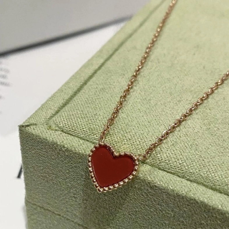 Кулон на цепочке «Love You»