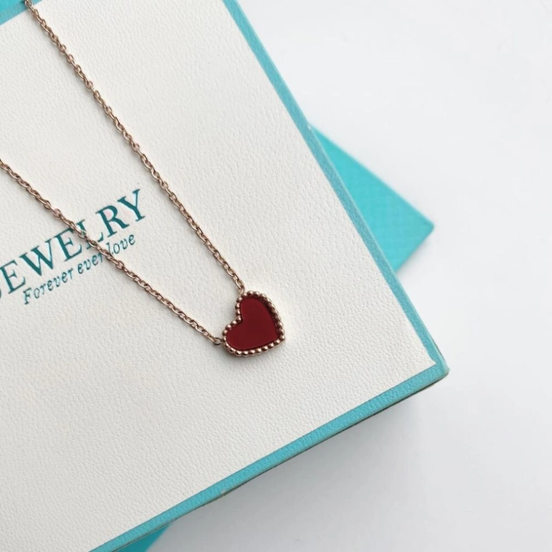 Кулон на цепочке «Love You»