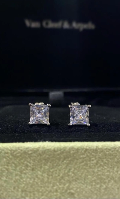 Серьги пусеты с цирконами