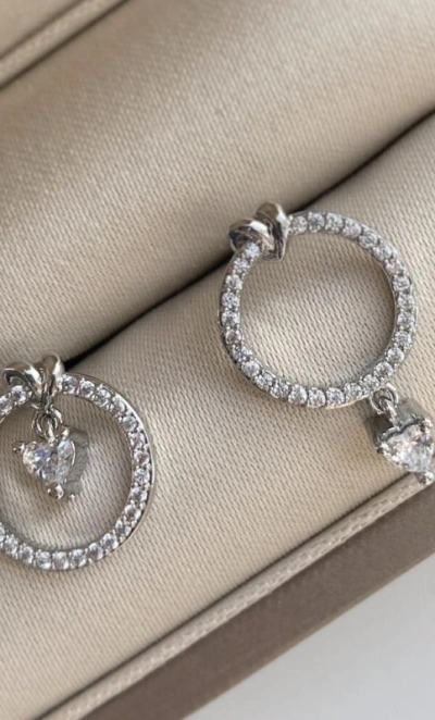 Серьги асимметрия с фианитами