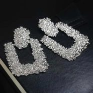 Серьги массивные для вечернего образа 4