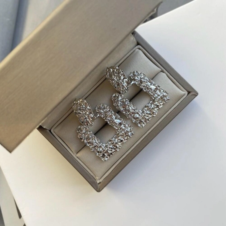 Серьги массивные для вечернего образа