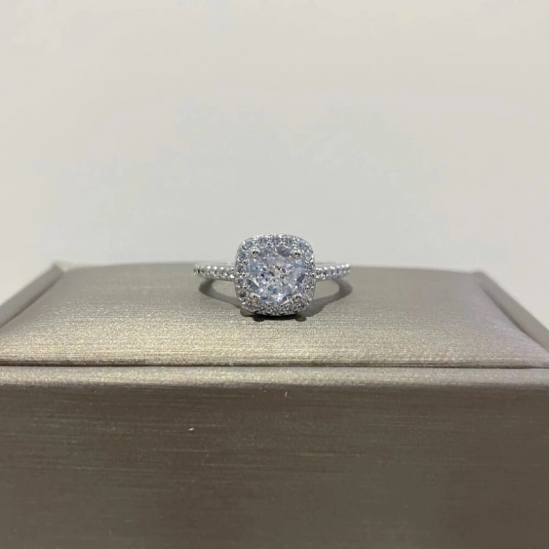 Кольцо-классика с Цирконом