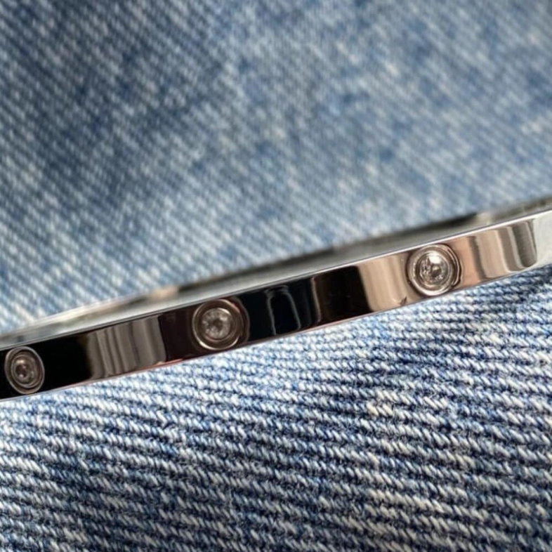 Браслет с фианитами