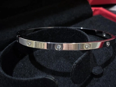 Браслет с фианитами