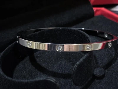 Браслет с фианитами