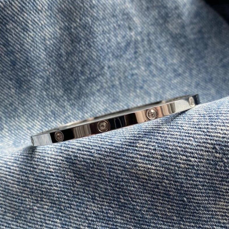 Браслет с фианитами