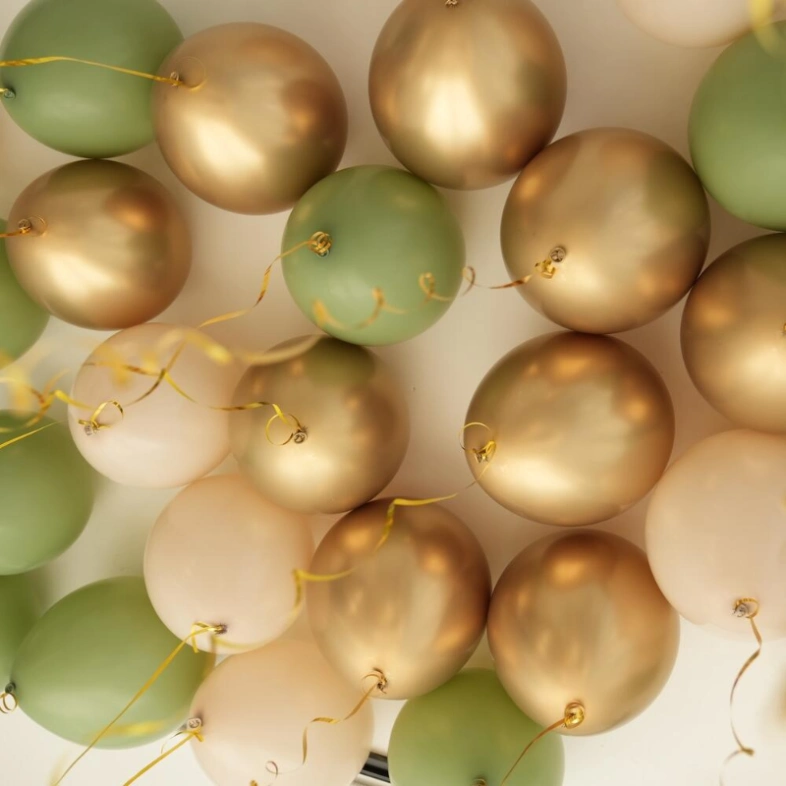 Шары под потолок ( хром золото, матовые оливковые, бежевые)
