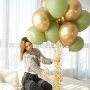 Шары под потолок ( матовые оливковые, хром золото) 2