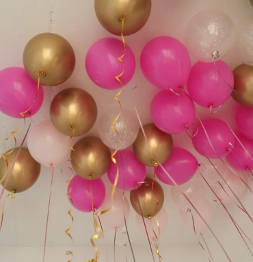 Шары под потолок ( ярко-розовые, хром золото, нежно-розовые)
