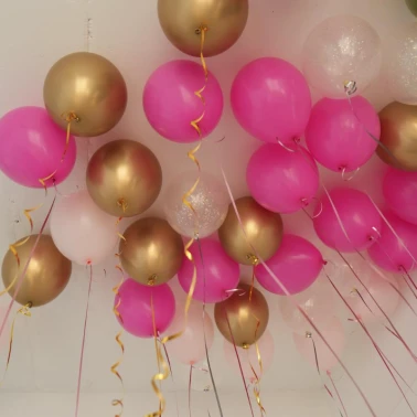 Шары под потолок ( ярко-розовые, хром золото, нежно-розовые)