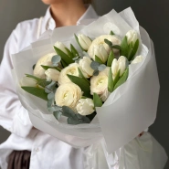 Ранункулюсы и тюльпаны 1