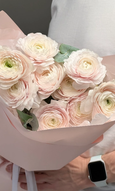 Ранункулюсы в моно 9