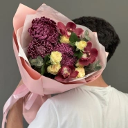 Хризантемы бигуди и орхидеи 0