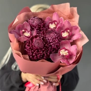 Осенний букет с хризантемой и орхидеей 1