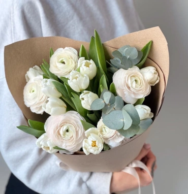 Тюльпаны и Ранункулюсы в крафте