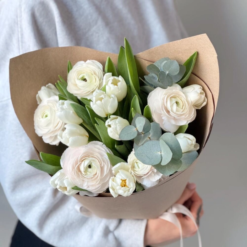 Тюльпаны и Ранункулюсы в крафте