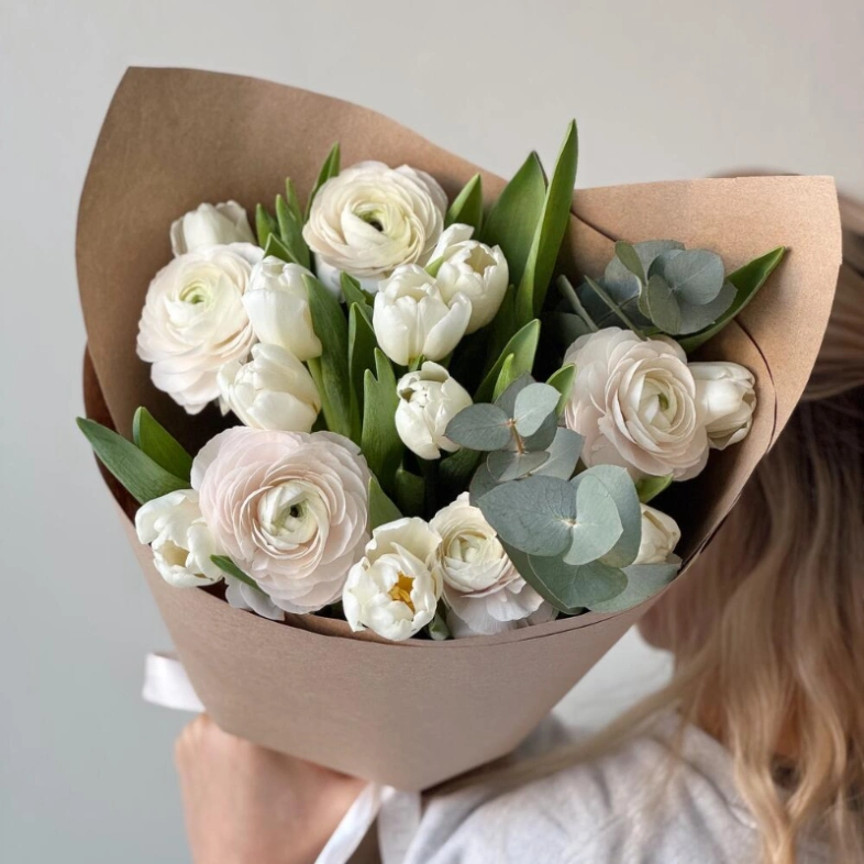 Тюльпаны и Ранункулюсы в крафте