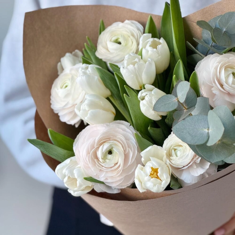 Тюльпаны и Ранункулюсы в крафте