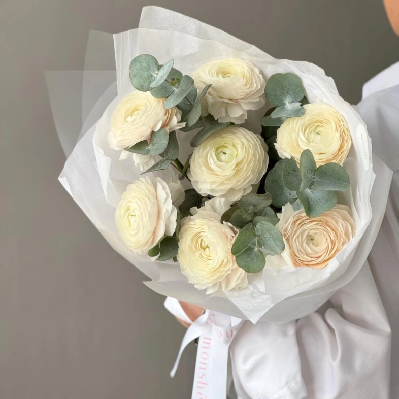 Эксклюзивный букет с ранункулюсами🤍