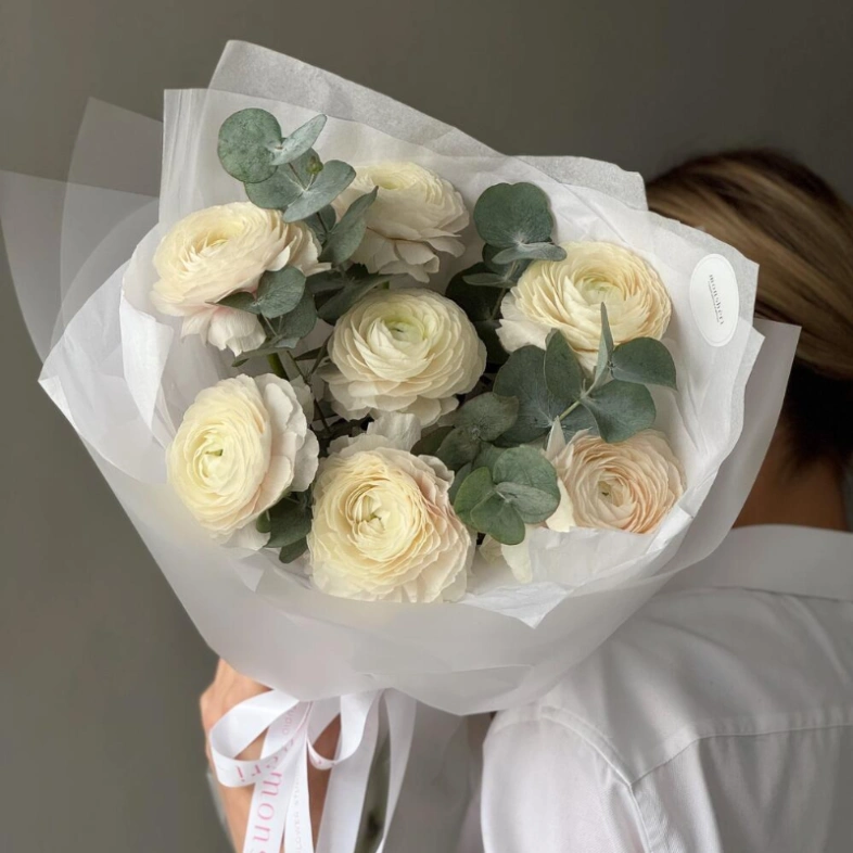 Эксклюзивный букет с ранункулюсами🤍