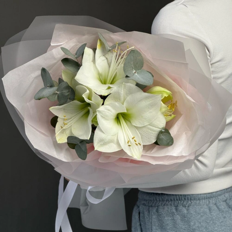 Амариллис с эвкалиптом 🤍