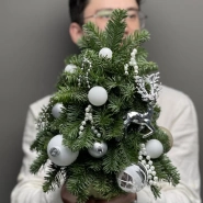 Ёлка ручной работы в серебрянных оттенках 2