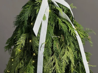 Праздничная ёлка в стиле Гринч