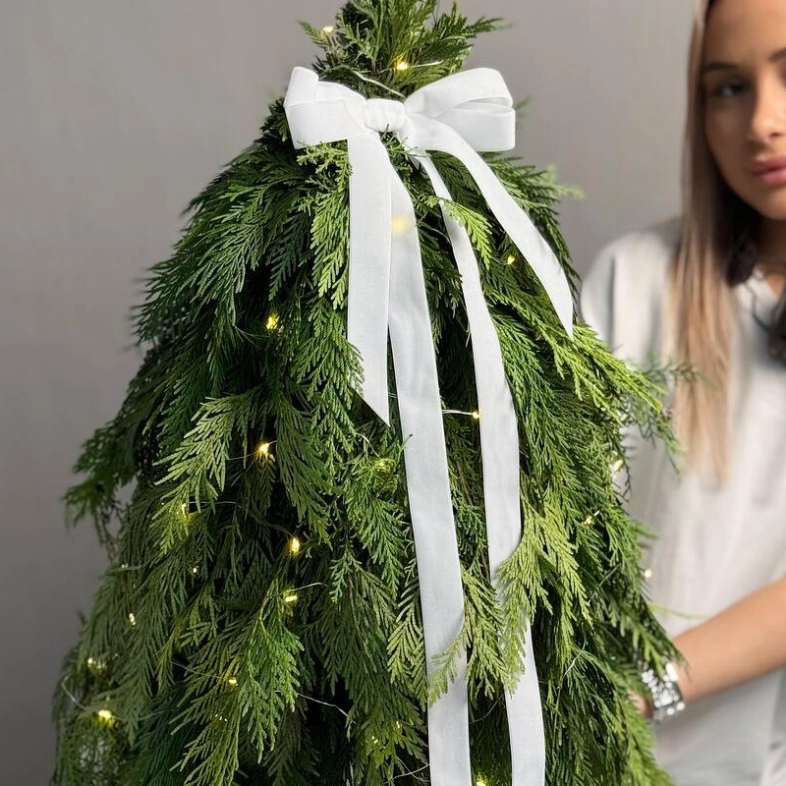 Праздничная ёлка в стиле Гринч