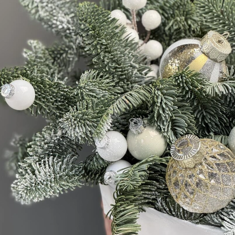 Крафтовая сумочка с хвойными ветками ( живая ель ) WHITE