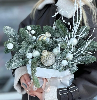 Крафтовая сумочка с хвойными ветками ( живая ель ) WHITE