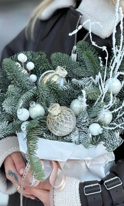 Крафтовая сумочка с хвойными ветками ( живая ель ) WHITE