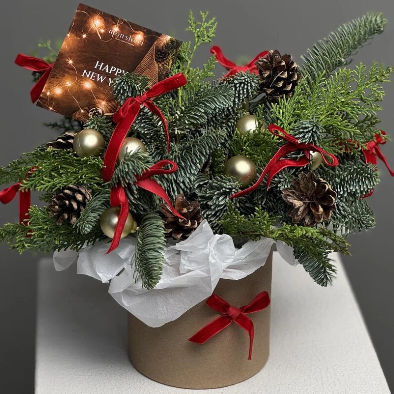 Композиция комплимент из ароматной елочки