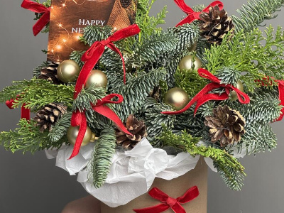 Композиция комплимент из ароматной елочки