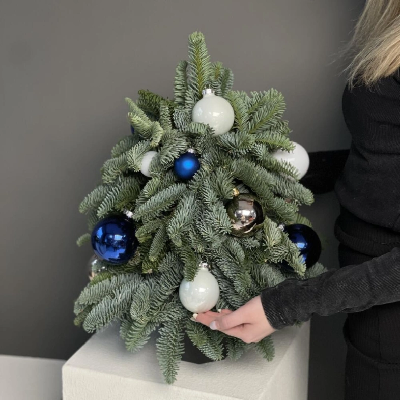 Авторская елочка из нобилиса
