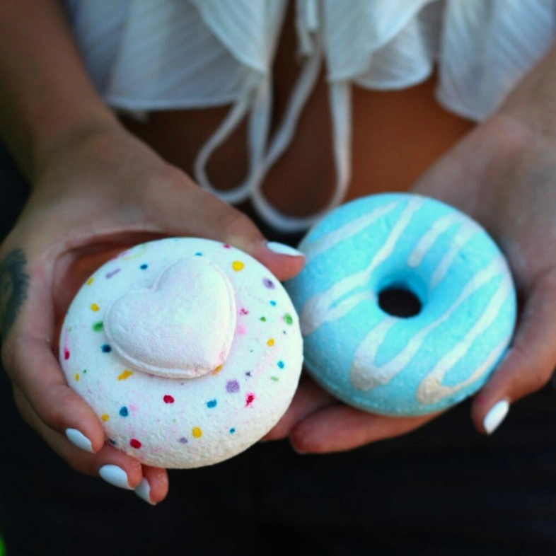 Бомбочка для ванны «Пончик White.»