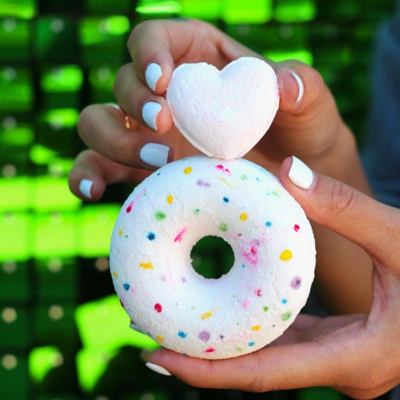 Бомбочка для ванны «Пончик White.»