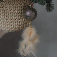 Зимняя композиция из нобилиса с новогодними игрушками 4