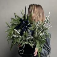 Новогодняя композиция из нобилиса с премиум-свечкми и украшениями 1