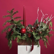 Новогодняя композиция из нобилиса ручной работы с премиум свечами и игрушками 1