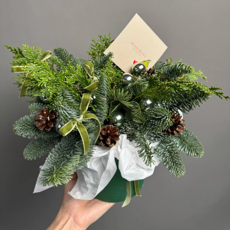 Хвойная композиция из еловых веток и нобилиса GREEN💚
