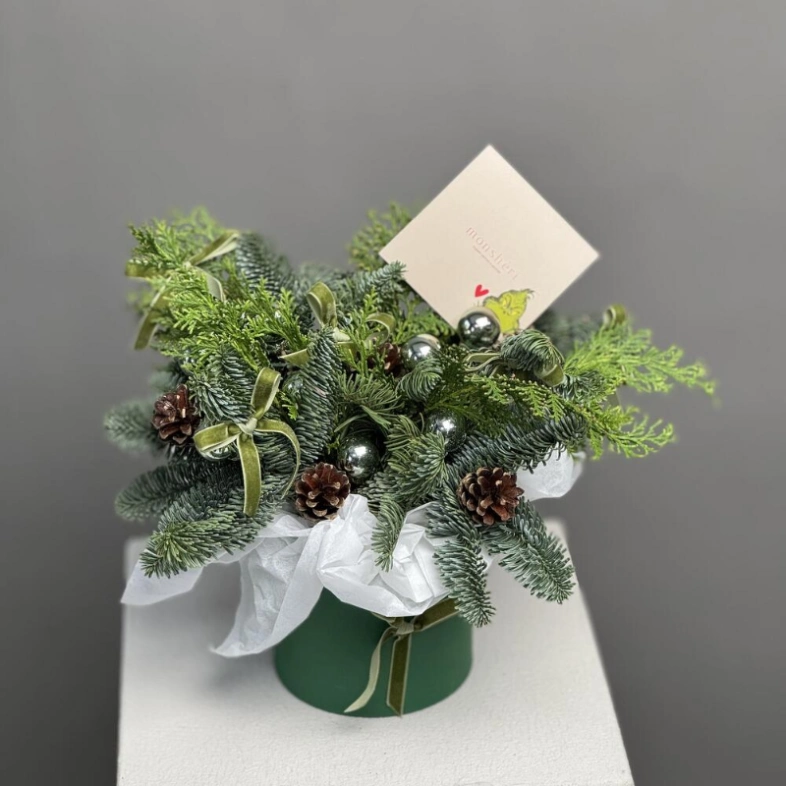 Хвойная композиция из еловых веток и нобилиса GREEN💚