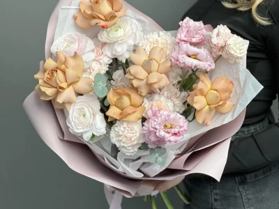 Ранункулюсы капуччино