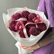 Сезонные бигуди в сочетании с орхидеей 0